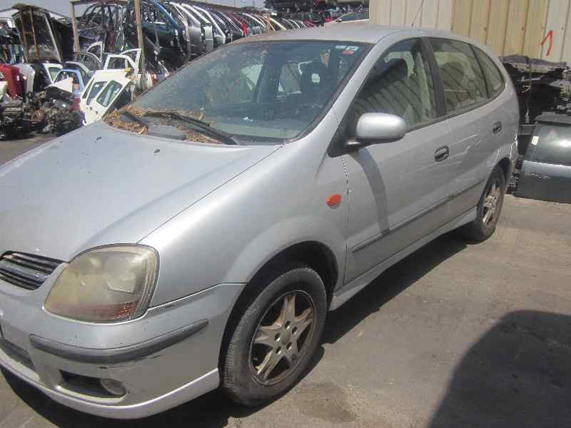 nissan almera tino (v10m) del año 2000