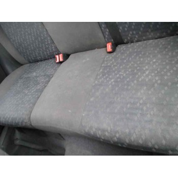 ford focus berlina (cak) del año 2001