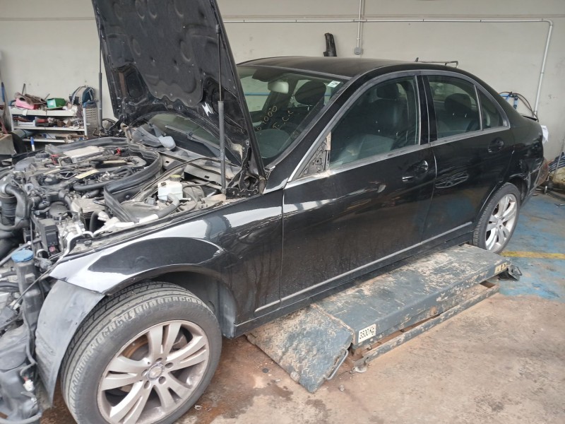 MERCEDES-BENZ CLASE C (W204)