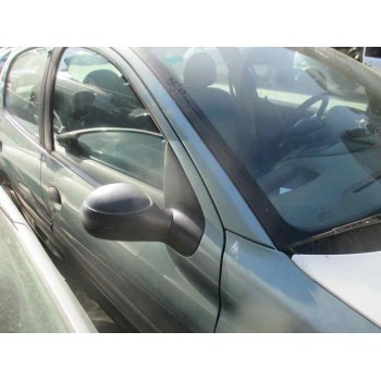 peugeot 206 berlina del año 2000