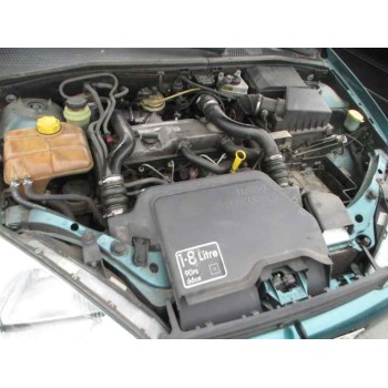 ford focus berlina (cak) del año 2001