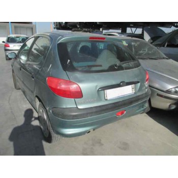 peugeot 206 berlina del año 2000