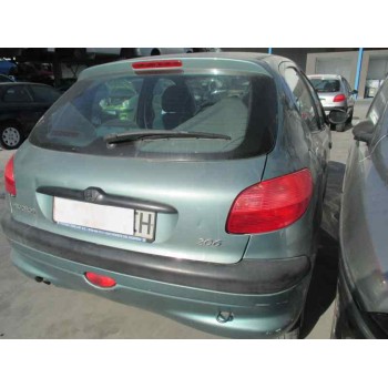 peugeot 206 berlina del año 2000