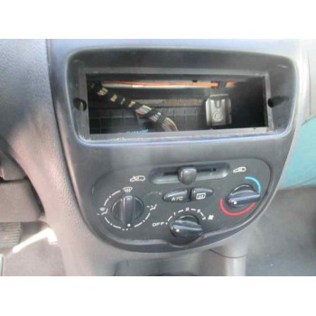 peugeot 206 berlina del año 2000