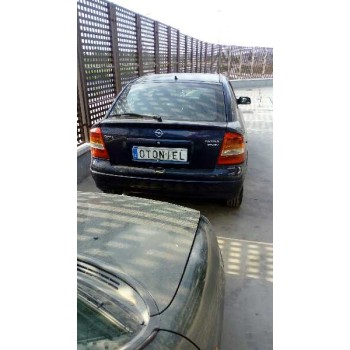 opel astra g berlina del año 2000