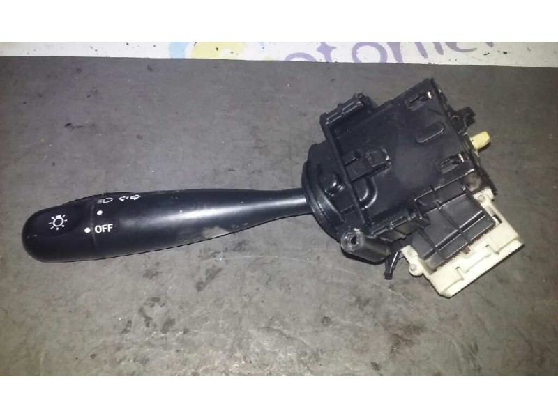 Recambio de mando intermitentes para toyota yaris (ncp1/nlp1/scp1) 1.0 cat referencia OEM IAM   