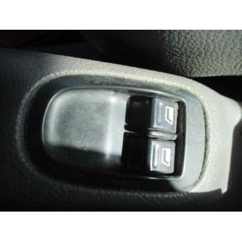 peugeot 206 berlina del año 2000