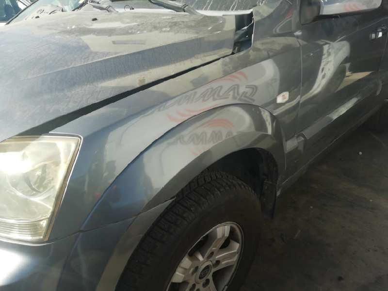 Recambio de aleta delantera izquierda para kia sorento 2.5 crdi cat referencia OEM IAM  RAYADA 