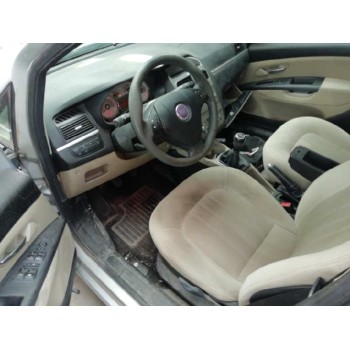 fiat linea (110) del año 2009