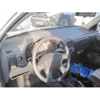 volkswagen polo berlina (6n1) del año 1999