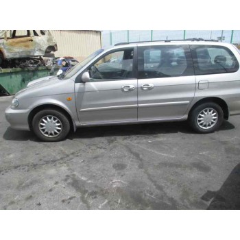 kia carnival del año 2001