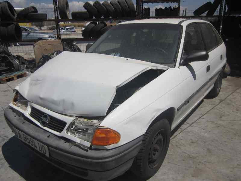 opel astra f berlina del año 1997