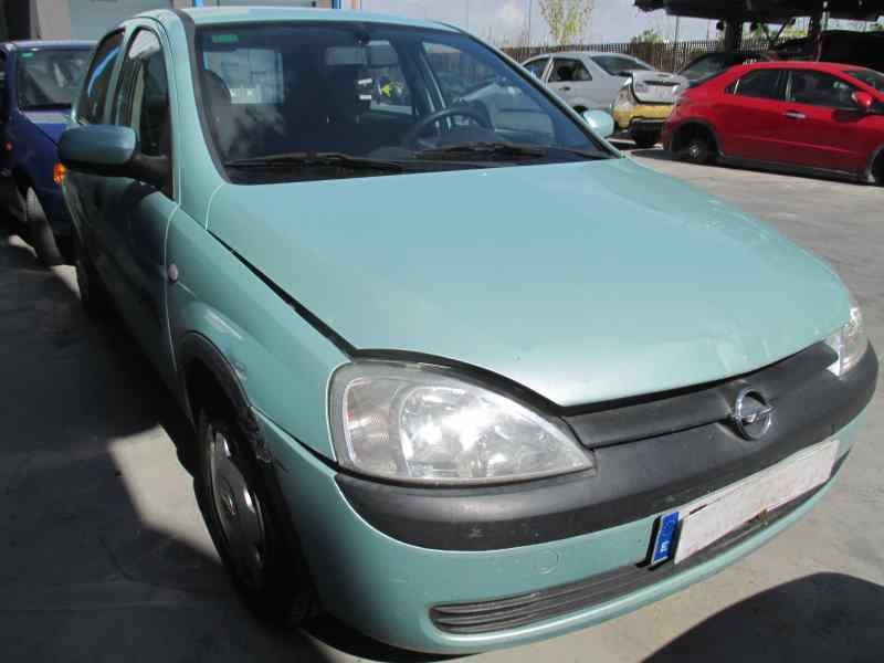 opel corsa c del año 2001