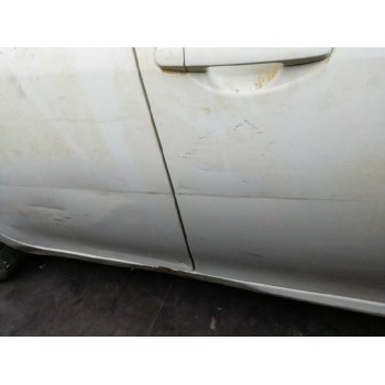 toyota auris del año 2012