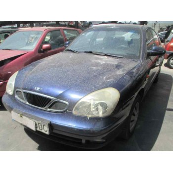 daewoo nubira berlina del año 2000