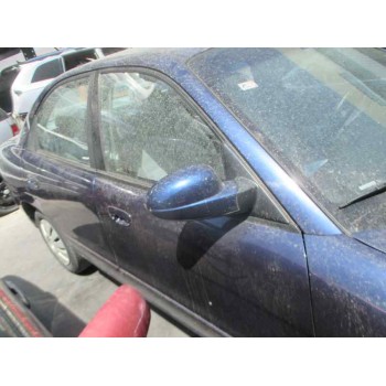 daewoo nubira berlina del año 2000