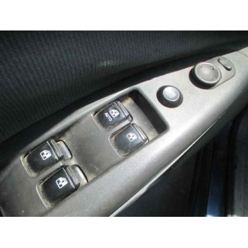 daewoo nubira berlina del año 2000