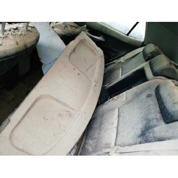 toyota auris del año 2012