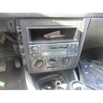 volkswagen golf iv berlina (1j1) del año 2000