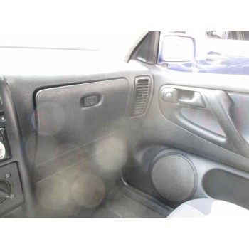 volkswagen polo berlina (6n1) del año 1996