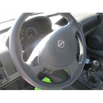 opel corsa c del año 2001