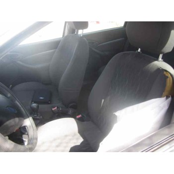 ford focus berlina (cak) del año 2004