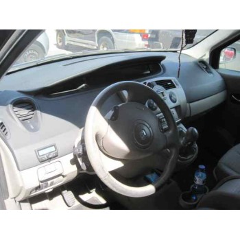 renault scenic ii del año 1950