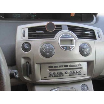 renault scenic ii del año 1950