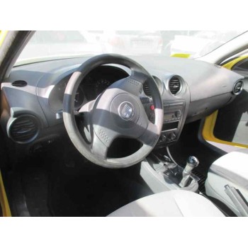 seat ibiza (6l1) del año 2003