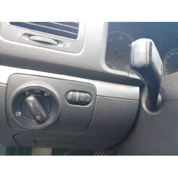 volkswagen golf v berlina (1k1) del año 2004