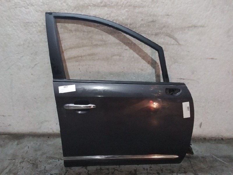 Recambio de puerta delantera derecha para kia carens (un) 2.0 crdi referencia OEM IAM  GRIS OSCURO 