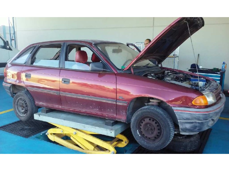 opel astra f berlina del año 1991
