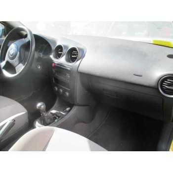 seat ibiza (6l1) del año 2003