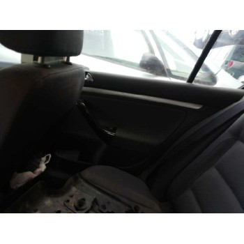 volkswagen golf v berlina (1k1) del año 2004