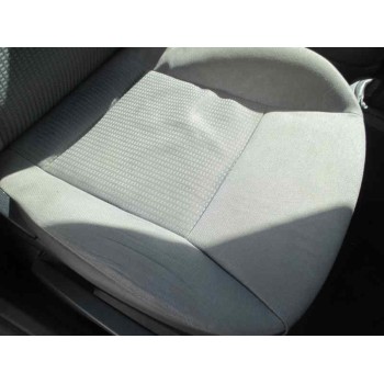 seat ibiza (6l1) del año 2003