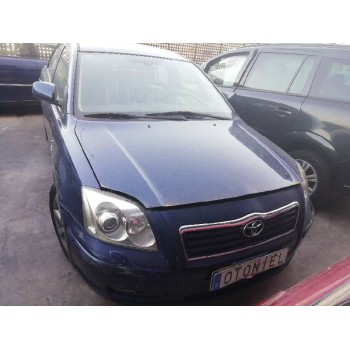 toyota avensis berlina (t25) del año 2004