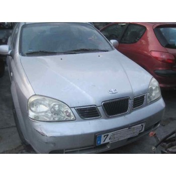 daewoo nubira berlina del año 2003