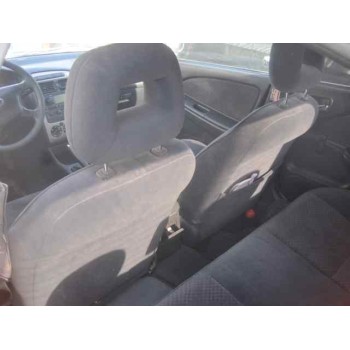 toyota avensis berlina (t 22) del año 2002