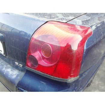 toyota avensis berlina (t25) del año 2004