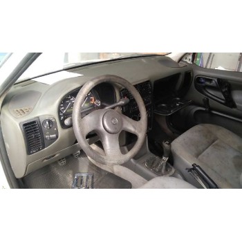 volkswagen polo berlina (6n1) del año 1995