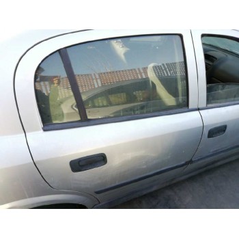 opel astra g berlina del año 2001