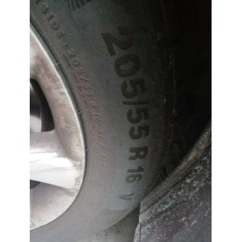 toyota avensis berlina (t25) del año 2004