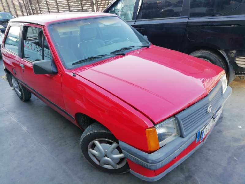 opel corsa a del año 1990
