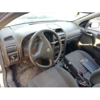 opel astra g berlina del año 2001