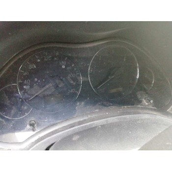 toyota avensis berlina (t25) del año 2004