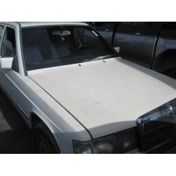 mercedes-benz clase c (w201) berlina del año 1985