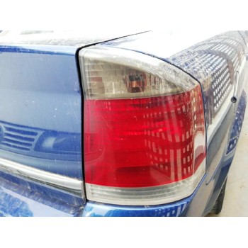 opel vectra c berlina del año 2004