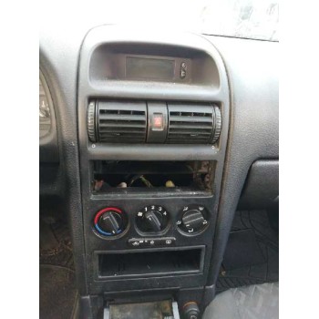 opel astra g berlina del año 2001