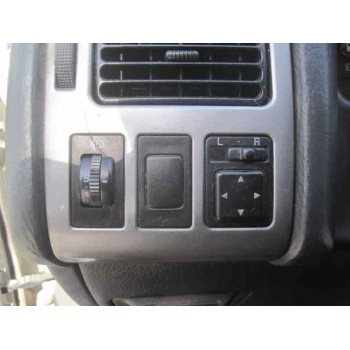 toyota avensis berlina (t 22) del año 2002