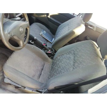 opel astra g berlina del año 2001